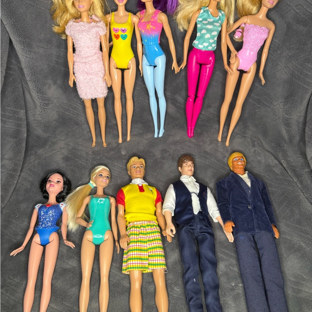 Lot Of 10 Modern & Vintage Mattel Barbie Dolls